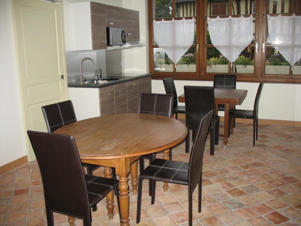 Chambres d'Hôtes Les Hostises de Boscherville Saint-Martin-de-Boscherville Exterior foto